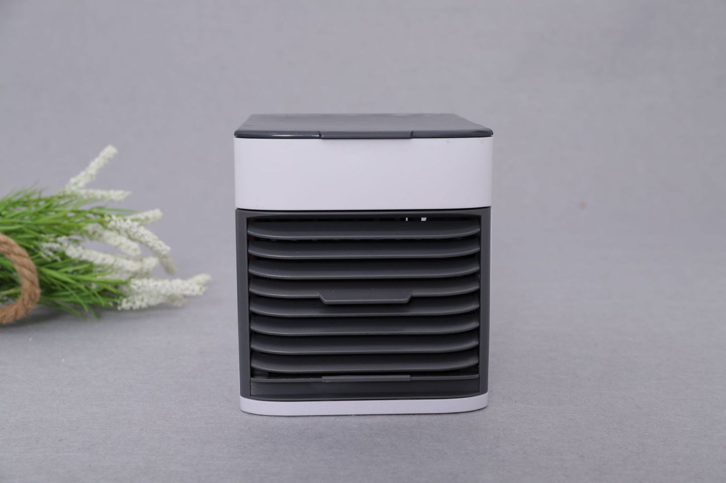 Cross-border foreign trade portable mini air cooler usb small fan second generation air conditioner fan water cooling fan desktop fan