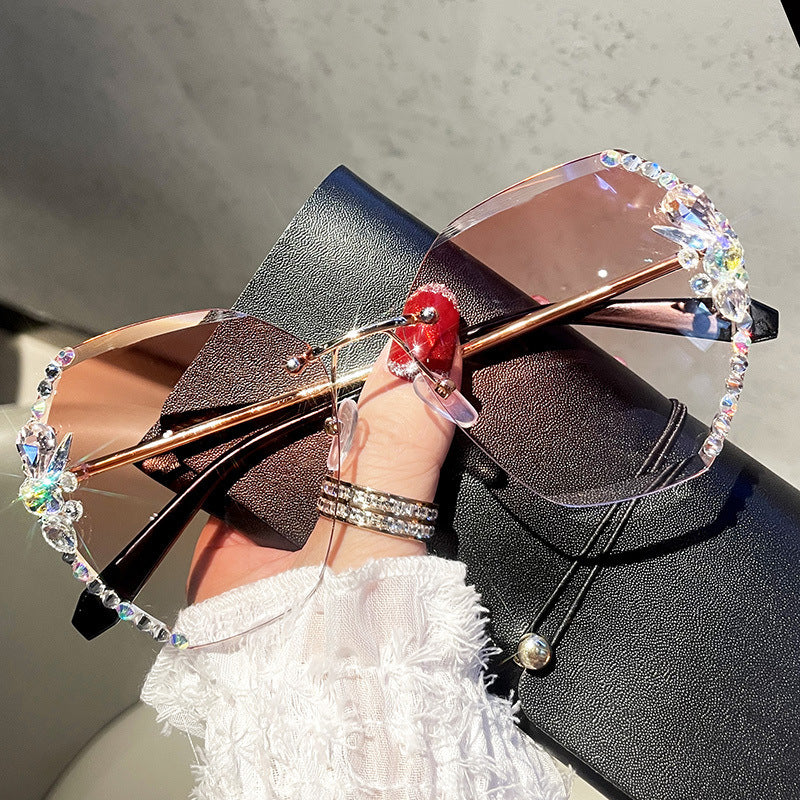 2025 new cross-border hot-selling diamond-encrusted women's sunglasses Korean version of the tide anti-ultraviolet sun glasses big face sunscreen summer