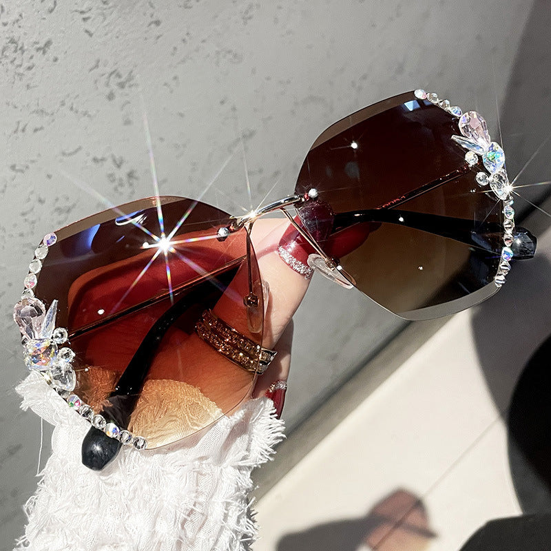 2025 new cross-border hot-selling diamond-encrusted women's sunglasses Korean version of the tide anti-ultraviolet sun glasses big face sunscreen summer